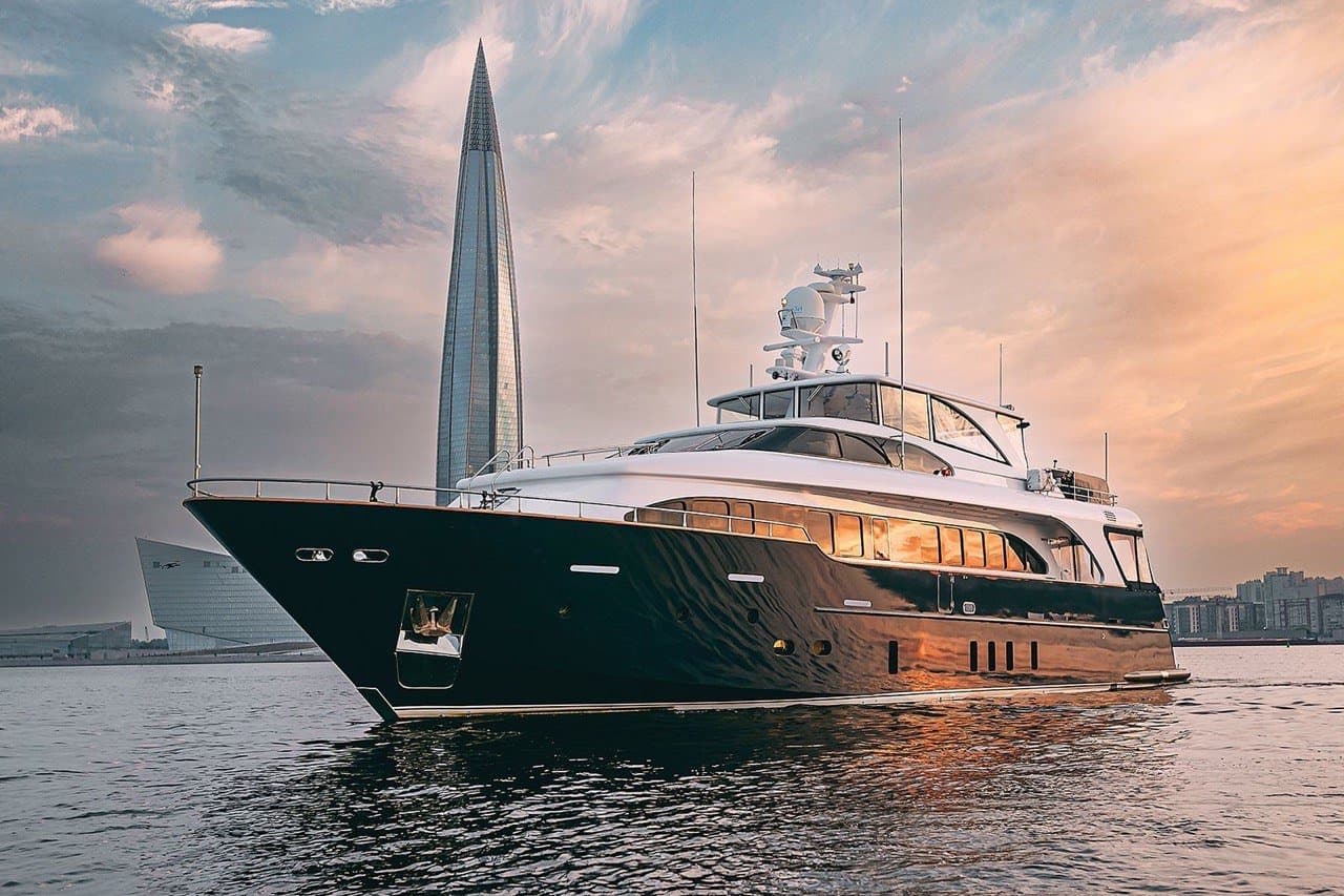 BENETTI SAIL DIVISION 90 (от 5 часов, не проходит под мостами) — фото 4